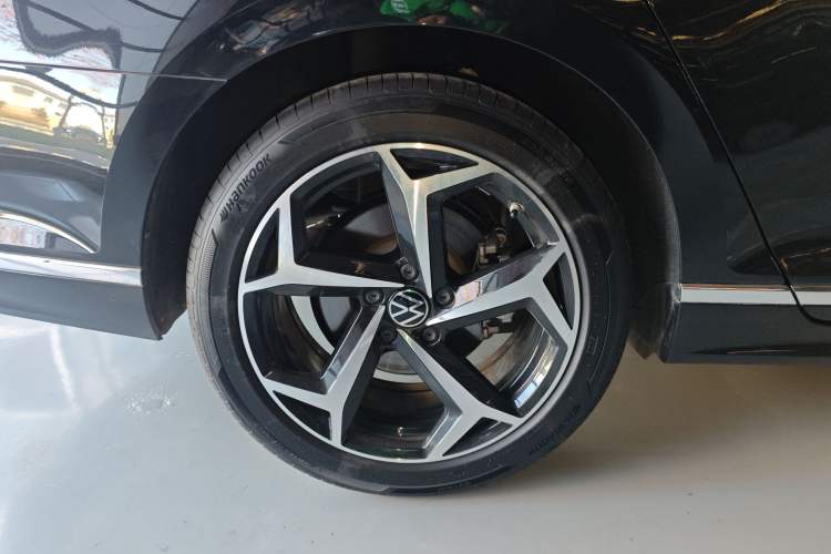 Used Volkswagen Magotan 2023 2 Million Units Commemorative Edition 330TSI DSG Luxury Version