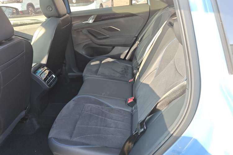 Used Volkswagen Tiguan L 2024 PRO 380TSI Four-Wheel Drive R-Line Prestige Edition
