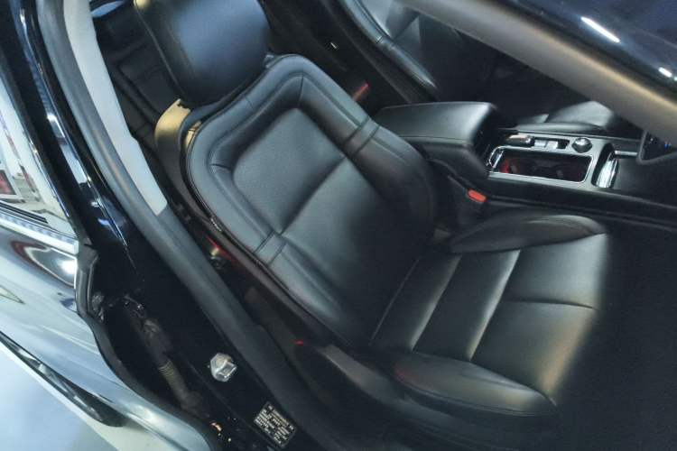 Used Lincoln Corsair 2021 2.0T Two-Wheel Drive Deluxe Edition
