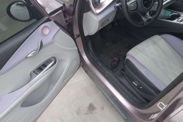 Used BYD Dolphin 2023 420 km Fashion Edition
