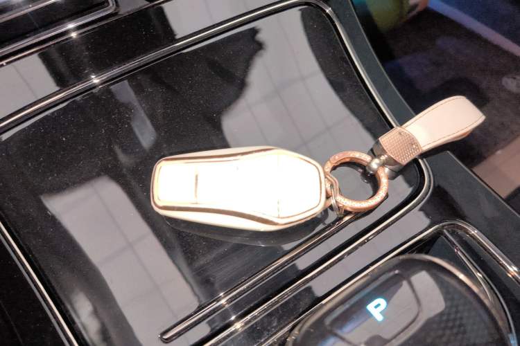 Used BYD Han 2024 EV Glory Edition 605KM Front-Wheel-Drive Premium Model
