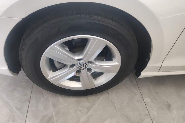 Used Volkswagen Lamando 2017 230TSI DSG Fashion Edition
