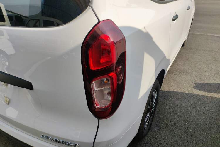 Used Wuling Hongguang New Energy 2024 All-Electric Model 300KM Standard Version