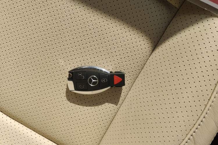 Used Mercedes-Benz V-Class 2020 V 260 L Long-wheelbase Luxury Edition
