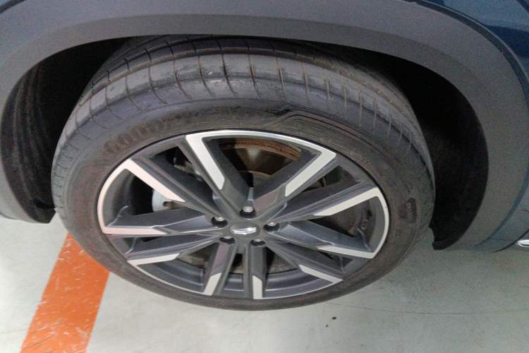 Used Geely Auto Monjaro L 2023 2.0TD High-Power Automatic Two-Wheel Drive Flagship Version