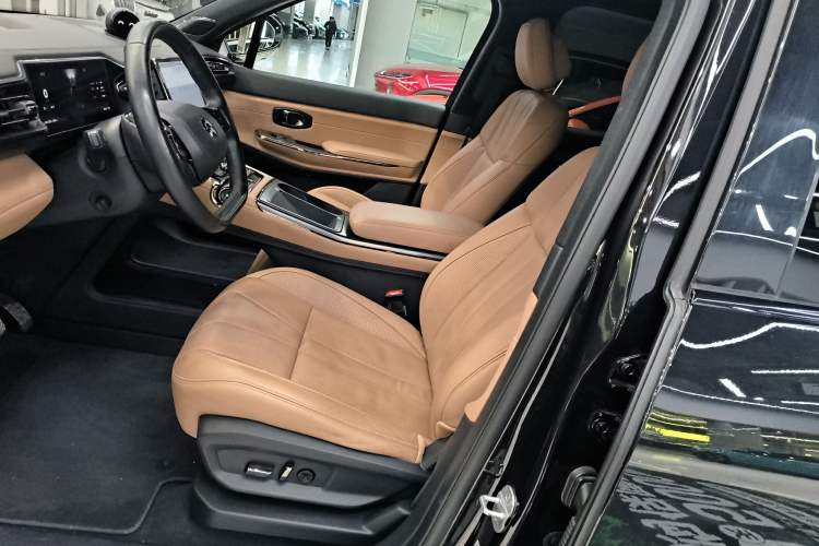 Used Nio ES8 2020 580 km Range Signature Edition Six-Seater Version
