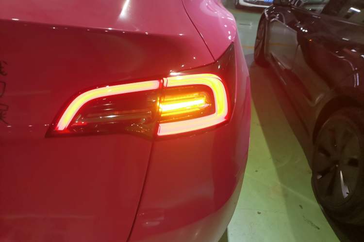 Used Tesla Model Y 2023 Rear-Wheel-Drive Version