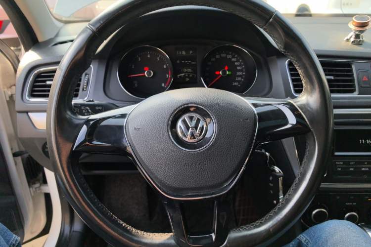 Used Volkswagen Gran Lavida 2015 1.6L Automatic Comfort Edition