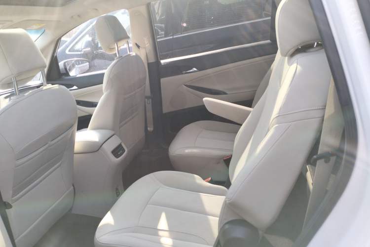 Used Buick GL6 2018 18T 6-Seater Elite Model
