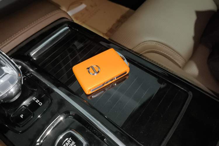 Used Volvo S90 New Energy 2024 Plug-in Hybrid Four-Wheel Drive Long-Range Luxury Smart Edition
