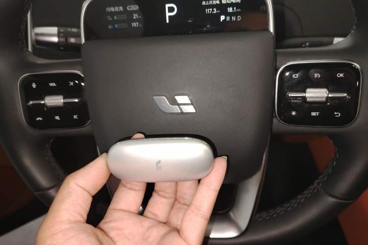 Used Li Auto L8 2023 Pro Model
