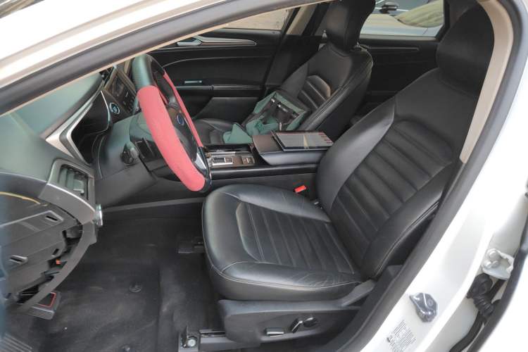 Used Ford Mondeo 2017 EcoBoost 200 Luxury Model
