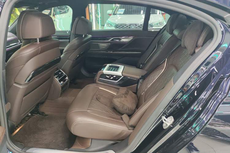 Used BMW 7 Series 2019 Restyled 740Li Leading Edition M Sport Package
