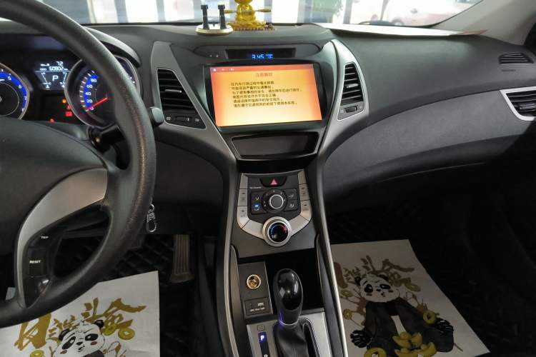 Used Hyundai Elantra (5th Generation / Langdong) 2016 1.6L Automatic Smart Version
