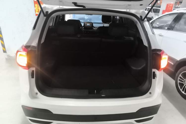 Used Baojun 510 2017 1.5L Automatic Fashion Model