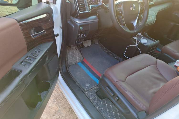 Used Honda Elysion 2016 2.4L Comfort Edition
