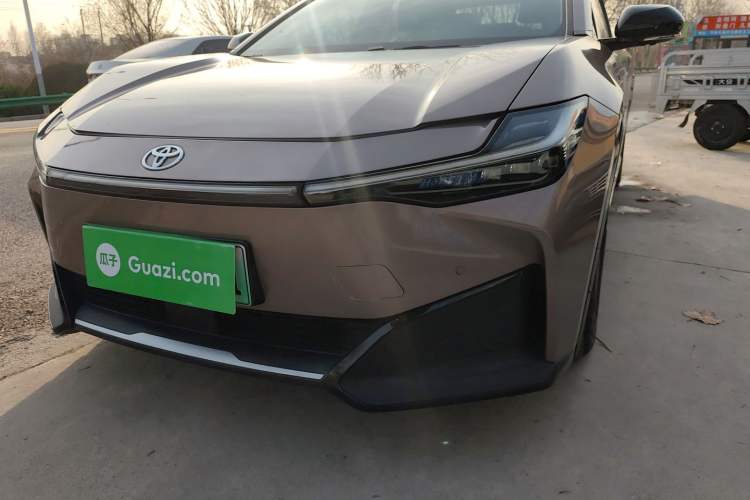 Used Toyota bZ3 2023 616 km Long-Range Premium
