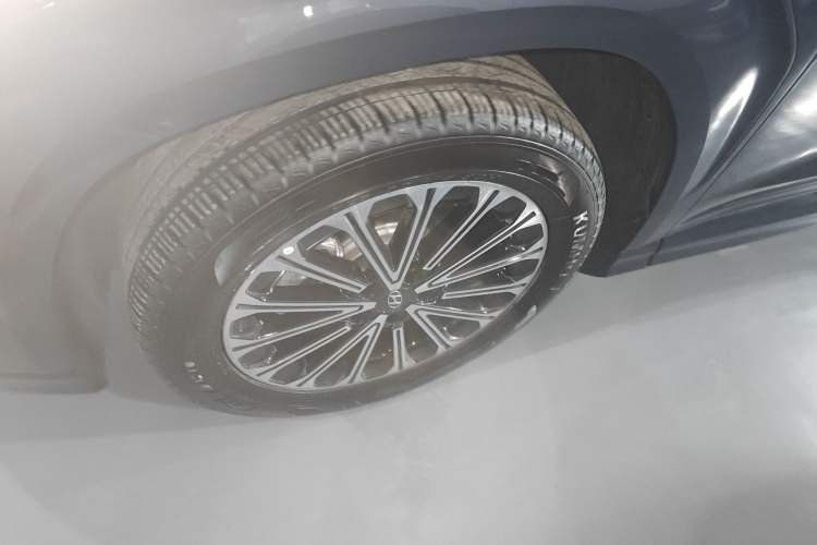 Used Hyundai Custo 2024 270TGDi LUX Prestige Edition