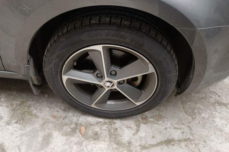 Used Skoda Octavia 2016 1.6L Automatic Smart Drive Edition
