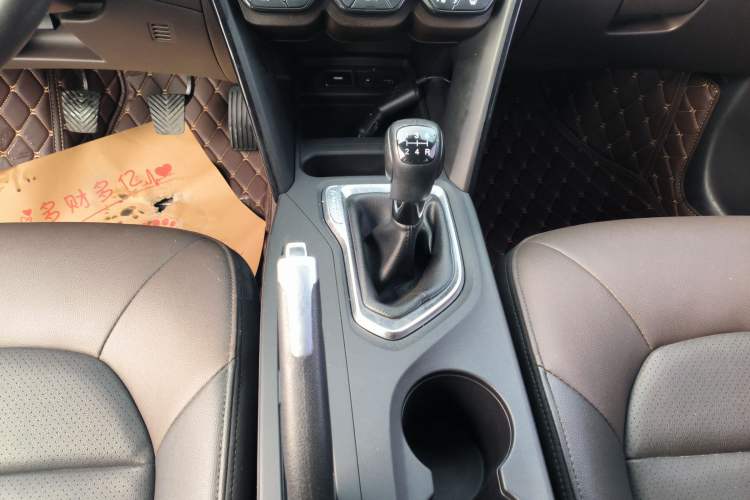 Used GAC Trumpchi GS4 2017 235T Manual Two-Wheel Drive Luxury Edition