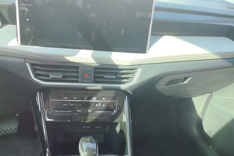 Used Volkswagen Tayron 2023 300TSI Two-Wheel-Drive Luxury Plus Advanced Edition