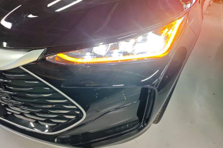 Used BYD Tang New Energy 2024 DM-p Glory Edition 215KM All-Wheel-Drive Premium Model