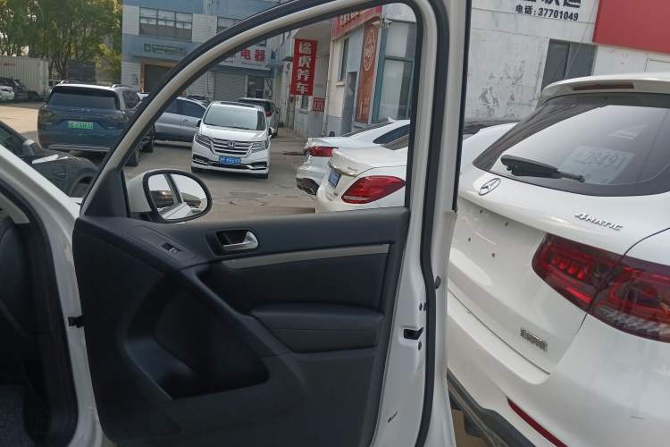 Used Volkswagen Tiguan 2013 1.8TSI Automatic Two-Wheel Drive Luxury Model
