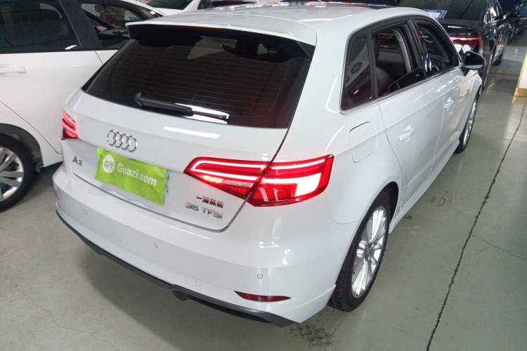 Used Audi A3 2017 Sportback 35 TFSI Fashion Model
