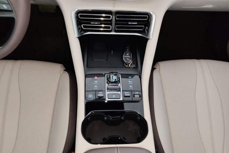 Used BYD Song PLUS New Energy 2025 EV Intelligent Driving Version 520km Premium Model
