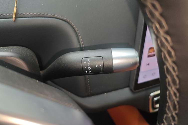 Used Li Auto L8 2023 Pro Model
