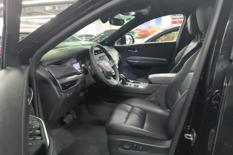 Used Cadillac XT4 2020 28T Two-Wheel-Drive Leading Version
