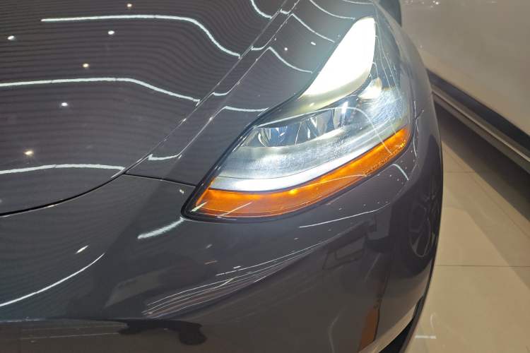 Used Tesla Model Y 2021 Long-Range All-Wheel-Drive Version