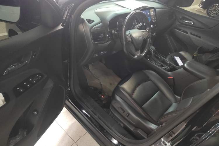 Used Chevrolet Equinox 2023 Mild Hybrid 2.0T RS Smart Boundary-Pushing Edition
