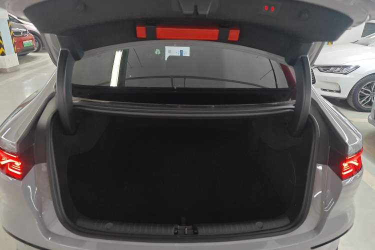 Used BYD Han 2025 EV with 701 km of Laser Radar-Enabled Intelligent Driving
