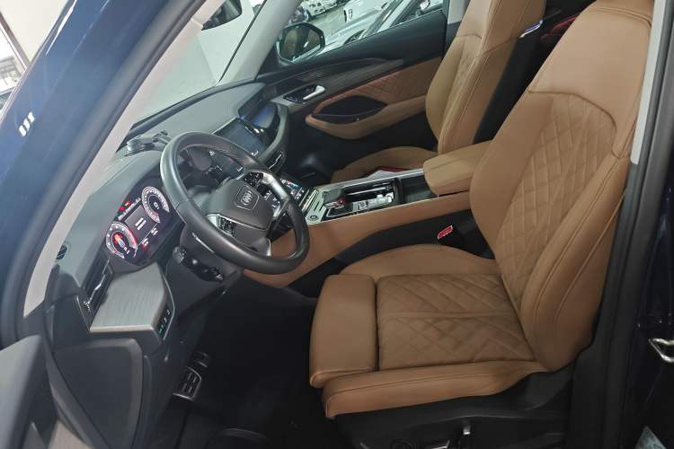 Used Audi Q6 2024 50 TFSI quattro Xingyun Edition Yulin Package 6 Seats
