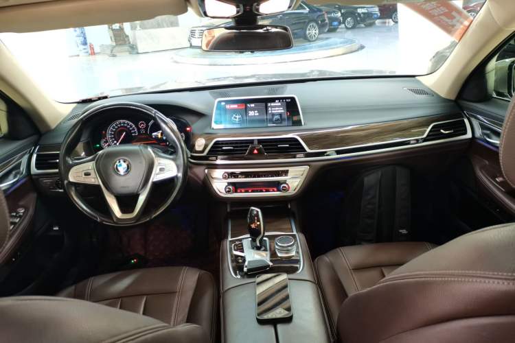 Used BMW 7 Series 2018 730Li Leading Model Excellence Package
