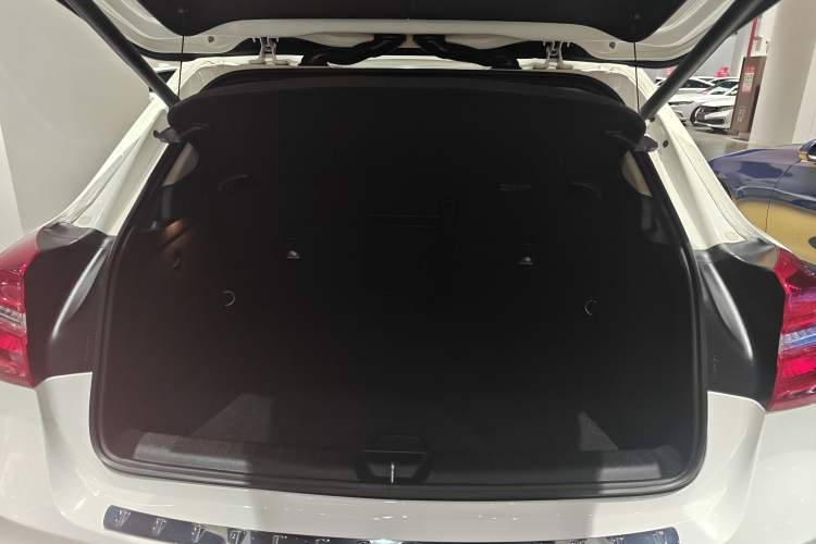 Used Mercedes-Benz GLA 2015 GLA 220 4MATIC Luxury Model
