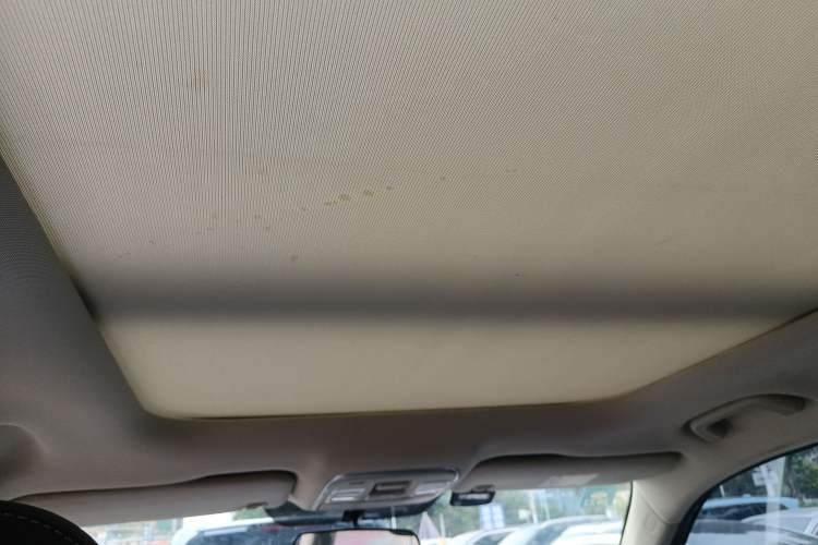 Used Geely Auto Emgrand X7 Sport 2020 1.8TD DCT Two-Wheel Drive Smart Connect 4G-Enabled Version
