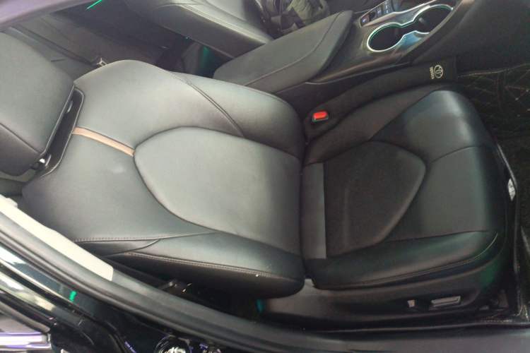 Used Toyota Camry 2023 2.5G Luxury Edition