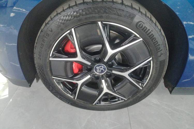 Used BYD Han 2022 EV Genesis Edition 715 km Front-Wheel-Drive Flagship Model
