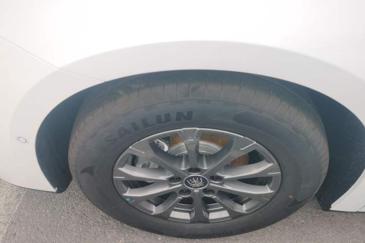 Used BYD Qin L 2025 DM-i Smart Drive 80KM Leading Model