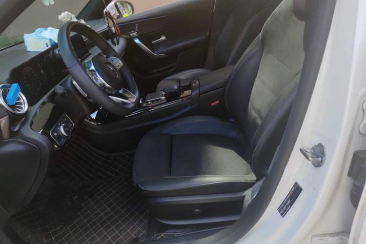 Used Mercedes-Benz A-Class 2021 A 200 L Sport Sedan Fashion Model
