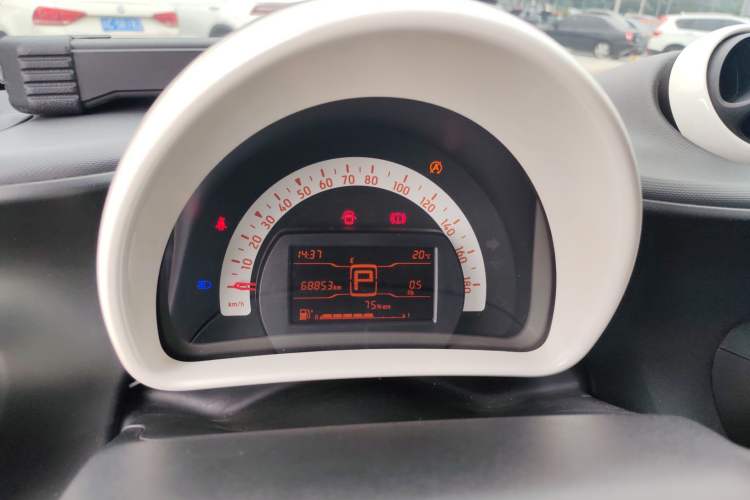 Used  fortwo 2015 1.0L 52 kW hardtop Dynamic version