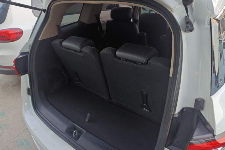 Used BYD Song MAX 2021 Upgraded Model 1.5T Automatic Luxury 6-Seater