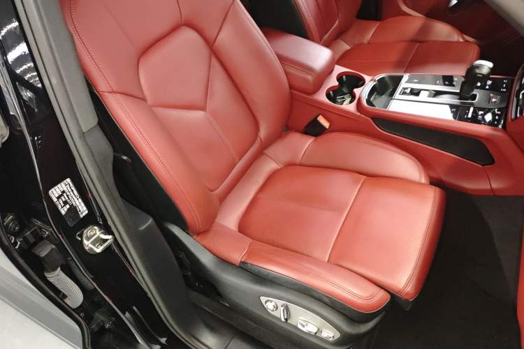 Used Porsche Macan 2023 Macan 2.0T