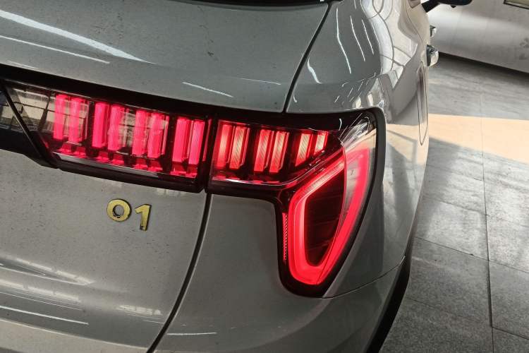 Used Lynk & Co 01 2019 2.0T Two-Wheel Drive Pure Version China VI Standard
