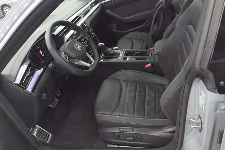 Used Volkswagen FAW-Volkswagen CC 2024 380TSI Striking Edition