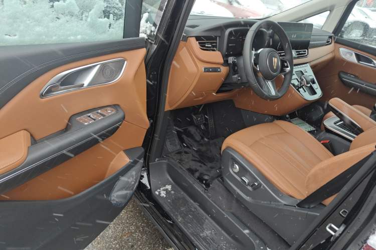 Used Hongqi HQ9 PHEV 2024 2.0T Four-Wheel Drive Business Edition