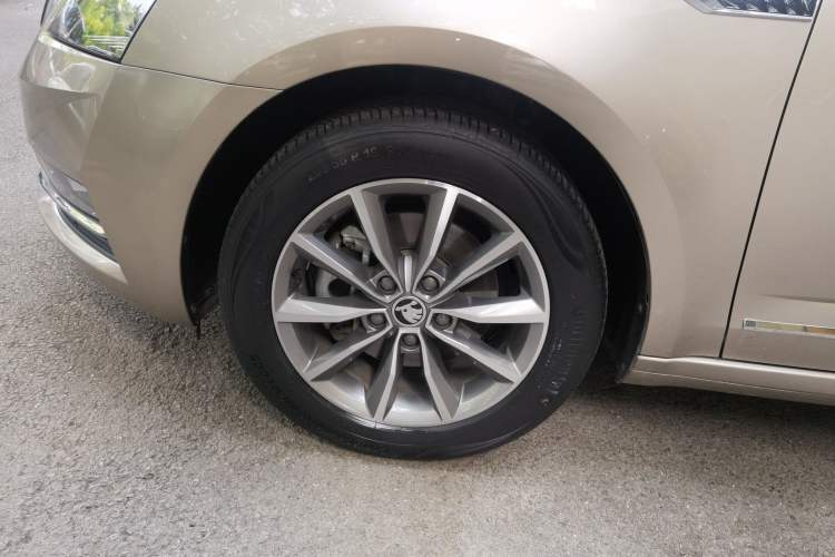 Used Skoda Octavia 2020 TSI230 DSG SmartDrive Luxury Edition
