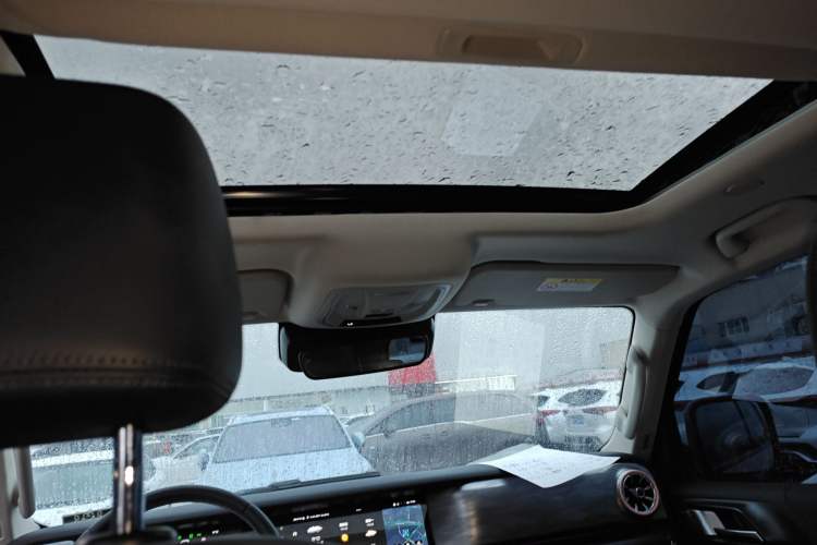 Used Tank 300 2021 City Edition 2.0T—Truly Stylish
